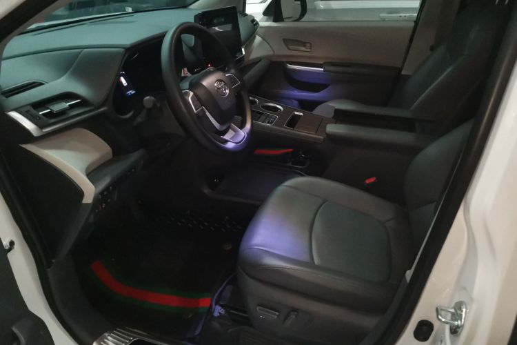 丰田 赛那SIENNA 2023款 2.5L混动 舒适版中控内饰19