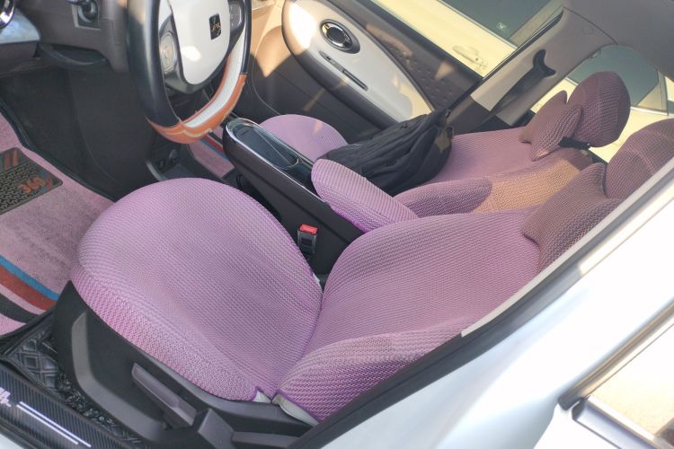 江淮钇为 钇为3 2023款 405km Lite中控内饰19