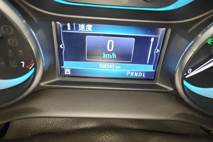 别克 昂科威 2017款 28T 四驱豪华型中控内饰15