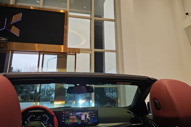 宝马4系 2023款 425i 敞篷M运动曜夜套装中控内饰22