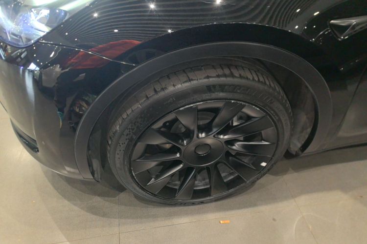 特斯拉 Model Y 2022款 改款 后轮驱动版车身外观6007