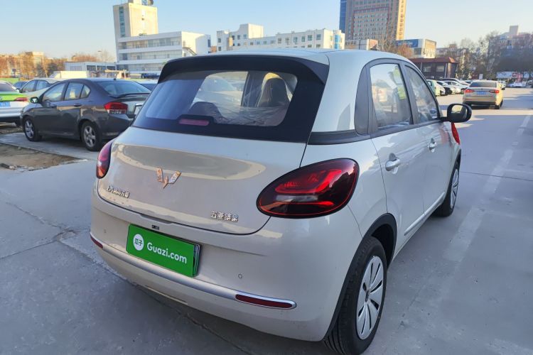 五菱汽车 五菱缤果 2025款 203km 轻享款车身外观7