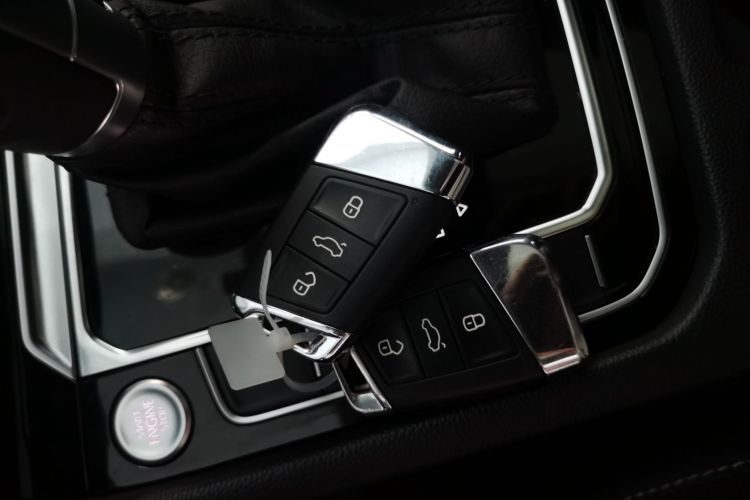 大众 迈腾 2020款 330TSI DSG 领先型中控内饰11