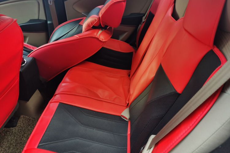 现代 瑞纳 2014款 1.4L 自动领先型GLX中控内饰21