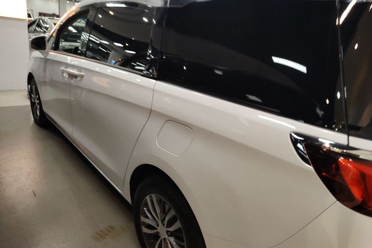 别克GL8 2022款 ES陆尊 653T 尊享型车身外观6003