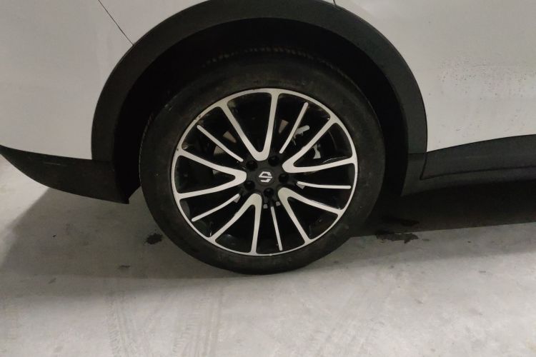 零跑汽车 零跑C11 2023款 增程 180舒享版车身外观6008