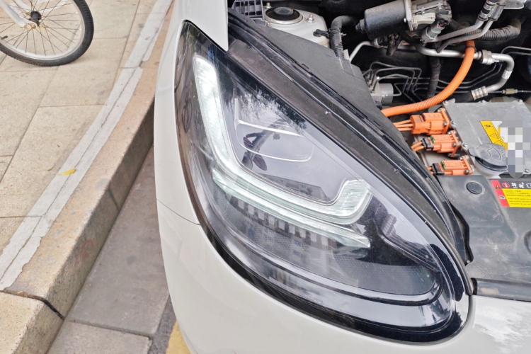 五菱汽车 五菱缤果 2023款 333km 灵犀互联款车身外观8