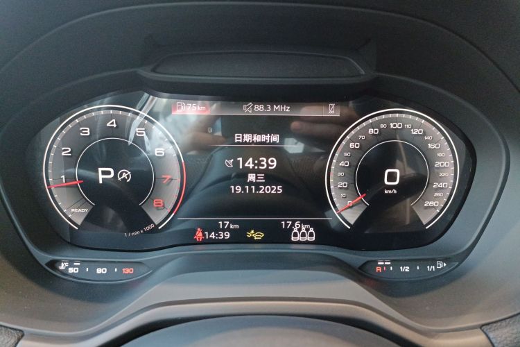 奥迪Q2L 2025款 35TFSI 时尚动感型中控内饰14