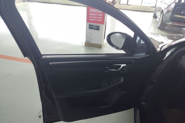 保时捷 2017款  Macan 2.0T中控内饰47