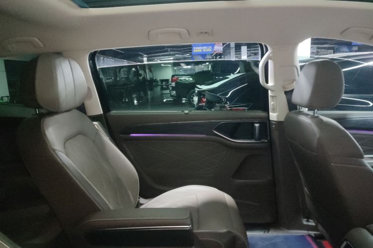 大众 威然 2022款 380TSI 尊贵版中控内饰7008