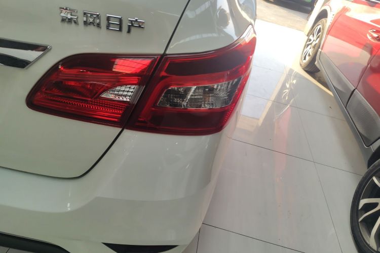日产 轩逸 2024款 改款 经典 1.6XE CVT舒适版车身外观9