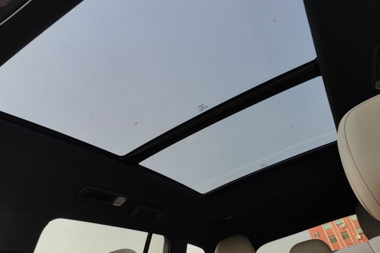 理想汽车 理想ONE 2020款 增程7座版中控内饰22