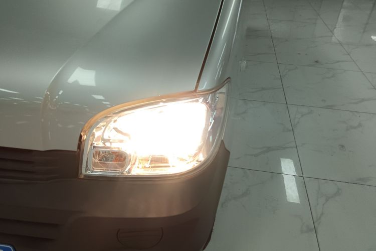 五菱汽车 五菱之光 2023款 1.5L 实用型封窗版 2座局部细节36