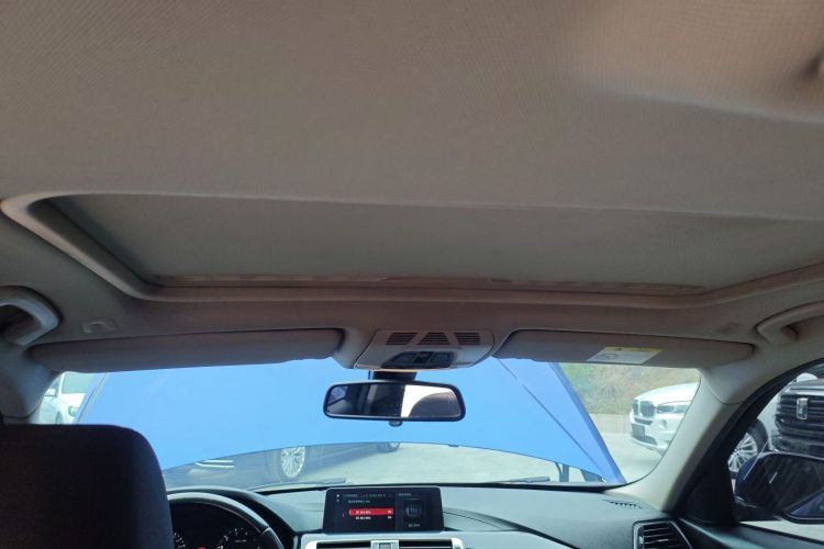 宝马3系 2018款 320Li 领先型M运动套装中控内饰22