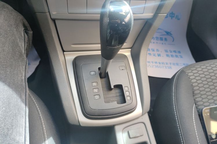 福特 福克斯 2013款 两厢经典 1.8L 自动基本型中控内饰18