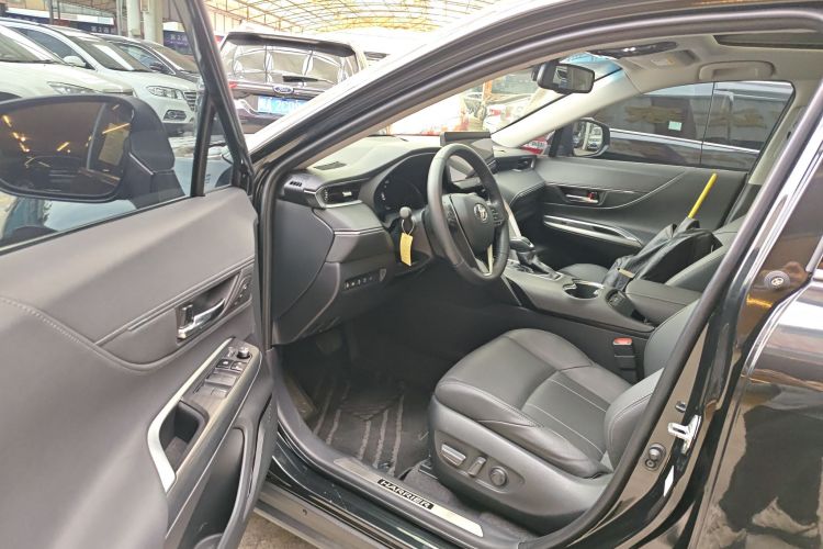丰田 凌放HARRIER 2022款 2.0L CVT两驱尊享版中控内饰20