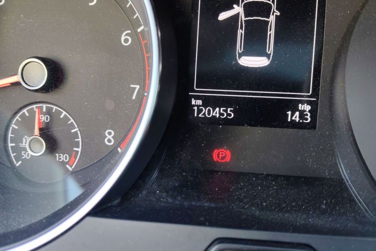 大众 高尔夫 2017款 230TSI 自动舒适百万辆纪念版中控内饰15