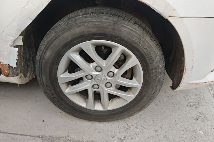 吉利汽车 帝豪 2017款 三厢百万款 1.5L 手动豪华型车身外观10