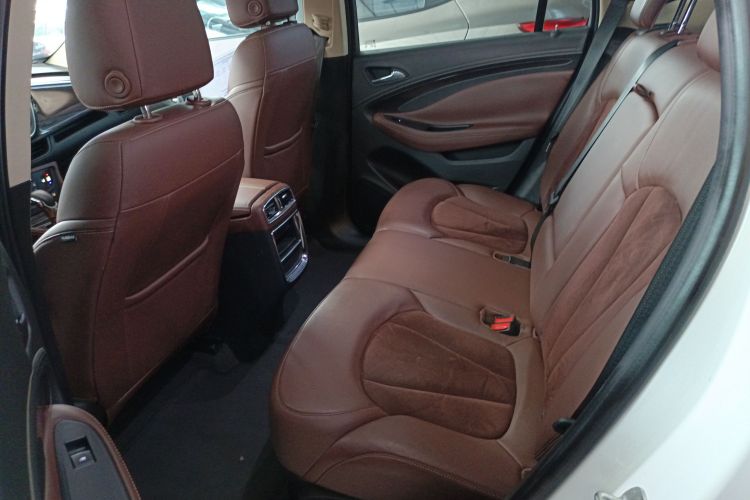 别克 昂科威 2017款 20T 两驱精英型中控内饰21