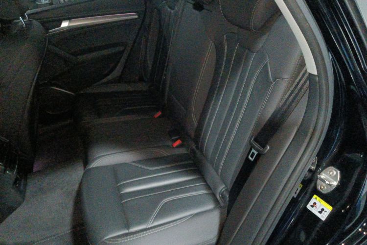 奥迪Q5L 2021款 40 TFSI 豪华动感型中控内饰7004