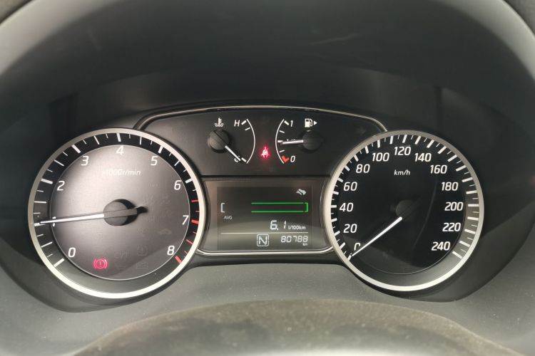 日产 轩逸 2021款 经典 1.6XE CVT舒适版中控内饰14