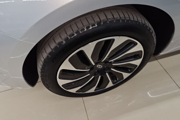 鸿蒙智行 问界M5 2022款 增程四驱性能版车身外观6007