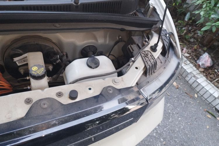 五菱汽车 宏光MINIEV 2022款 马卡龙时尚款 磷酸铁锂局部细节9007