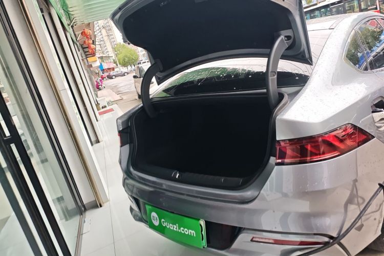 比亚迪 秦PLUS 2023款 冠军版 DM-i 120KM卓越型局部细节23