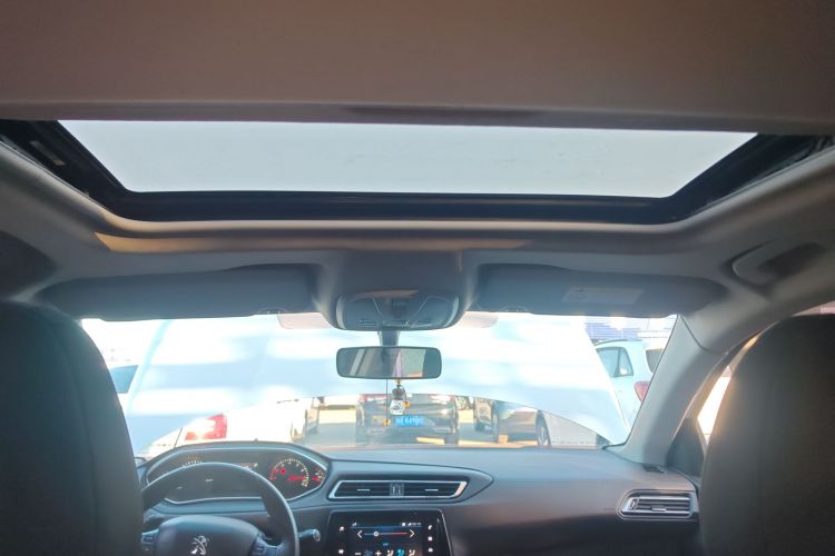 标致308 2019款 230THP 自动豪华版 国VI中控内饰22