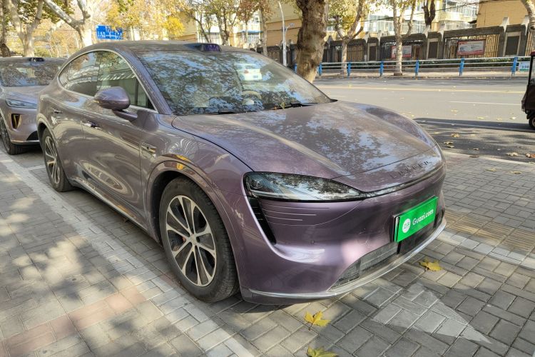 鸿蒙智行 智界R7 2024款 纯电 736km UItra车身外观3