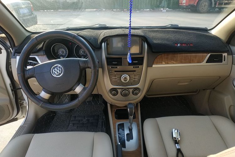 别克 凯越 2015款 1.5L 自动经典型中控内饰7002