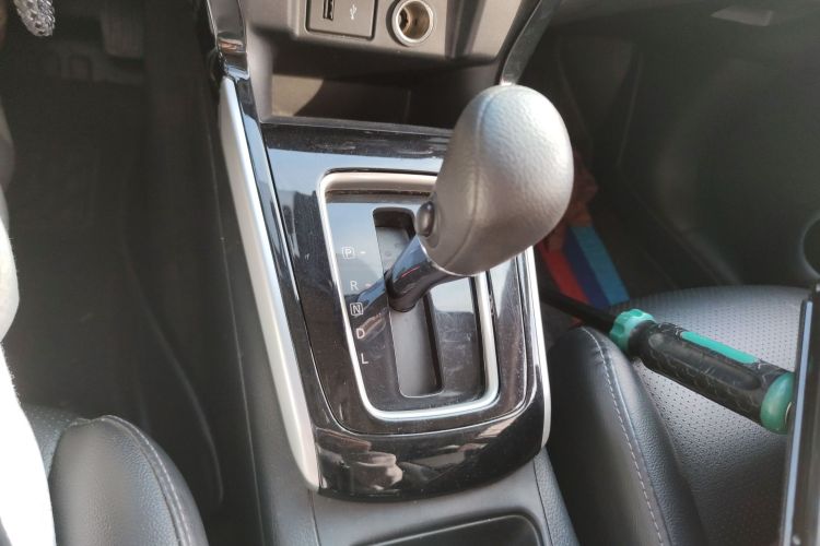 日产 轩逸 2021款 经典 1.6XL CVT豪华版中控内饰18