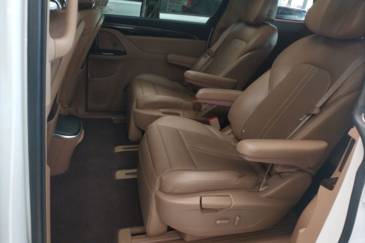 别克GL8 2017款 ES 28T 豪华型 国V中控内饰21