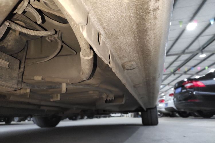 雪铁龙 爱丽舍 2014款 1.6L 自动舒适型局部细节9001