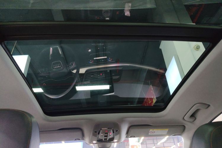 奥迪Q5L 2018款 40 TFSI 荣享时尚型 国V中控内饰22