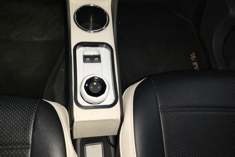 吉利银河 2024款 熊猫mini 200km 龙腾PRO版中控内饰18