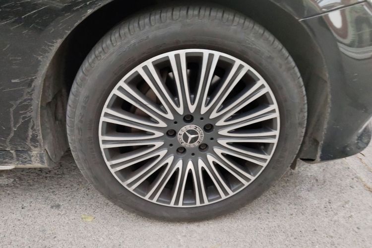 奔驰E级 2017款 E 300 L 运动豪华型车身外观6007