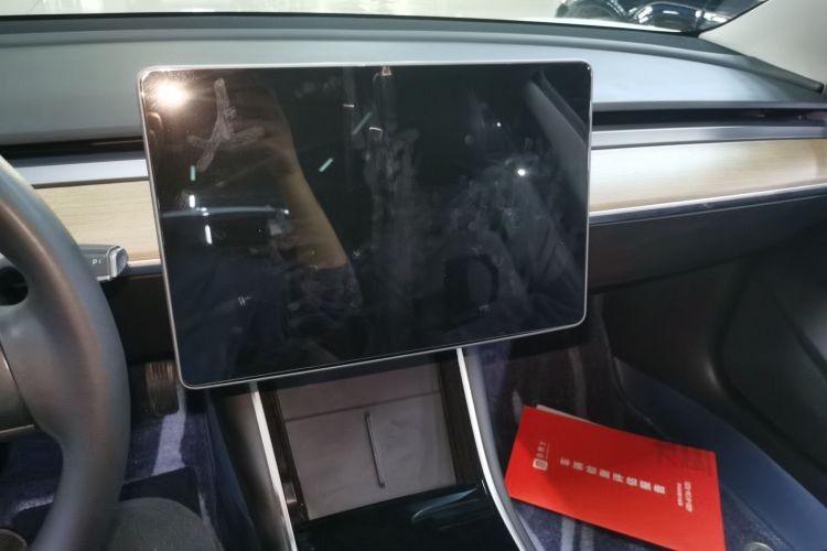 特斯拉 Model 3 2020款 标准续航后驱升级版中控内饰16