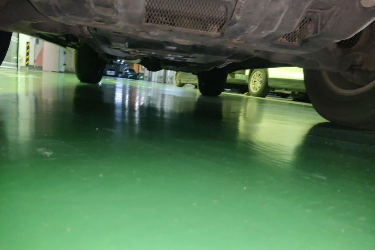 丰田 普拉多 2015款 2.7L 自动标准版局部细节9008