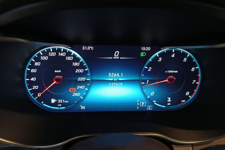 奔驰GLC 2020款 改款 GLC 260 L 4MATIC 动感型中控内饰14