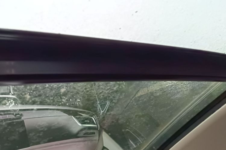 吉利汽车 嘉际新能源 2022款 1.5TD PHEV 白金尊贵型局部细节22