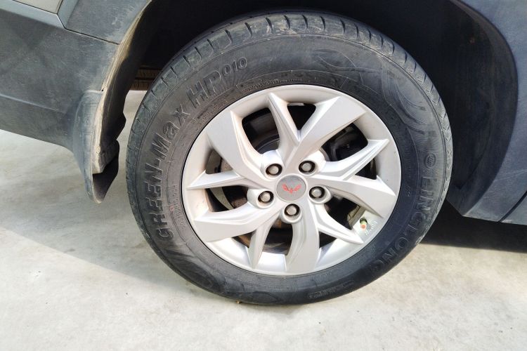 五菱汽车 五菱宏光S3 2018款 1.5T 手动豪华型 国V车身外观6008