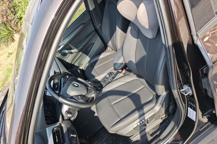 宝马X1 2019款 sDrive18Li 时尚型中控内饰19