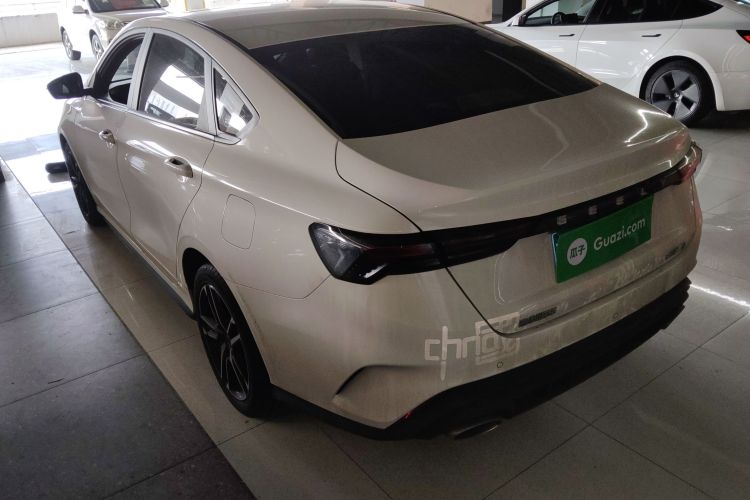 吉利汽车 2024款 缤瑞COOL 1.5T DCT冠军版车身外观4