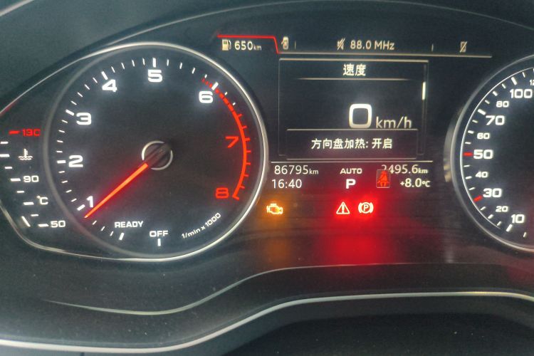 奥迪A4L 2017款 40 TFSI 时尚型中控内饰15