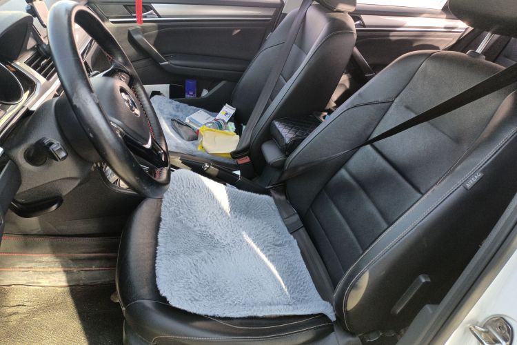 大众 宝来 2018款 1.5L 手动舒适型中控内饰19