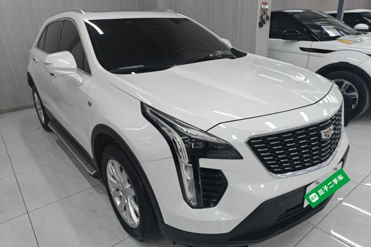 凯迪拉克XT4 2021款 28T 两驱技术型车身外观3