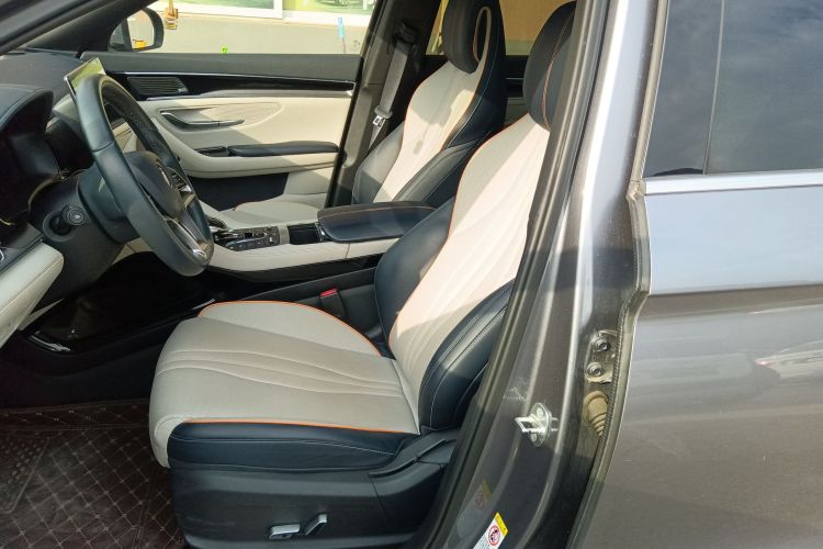 比亚迪 宋PLUS新能源 2021款 DM-i 110KM 旗舰PLUS中控内饰19