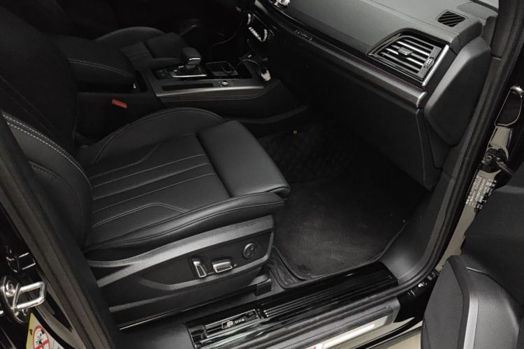 奥迪Q5L 2024款 40 TFSI 豪华动感型局部细节41