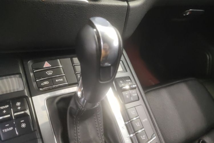 保时捷 2017款  Macan 2.0T中控内饰18